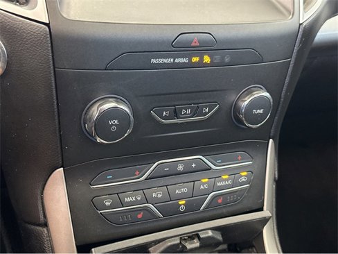 Used 2019 Ford Edge SEL w/ Equipment Group 201A image 28