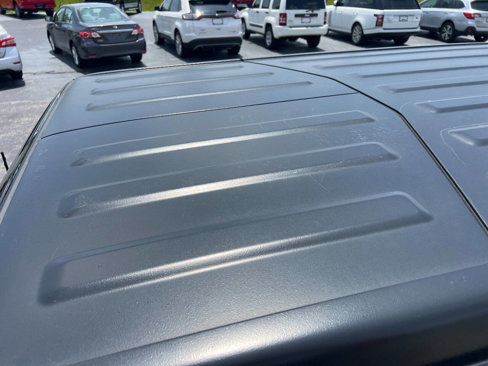 Used 2018 Jeep Wrangler Unlimited Sahara image 11