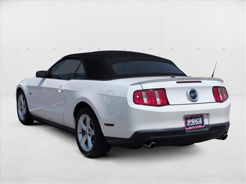 Used 2010 Ford Mustang GT Premium image 8