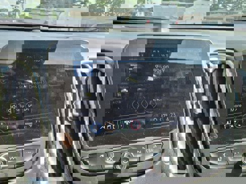 Used 2023 Chevrolet Malibu LT image 18