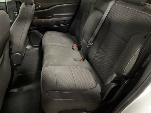 Used 2019 GMC Acadia SLE image 10