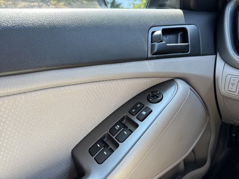 Used 2012 Kia Optima LX image 23