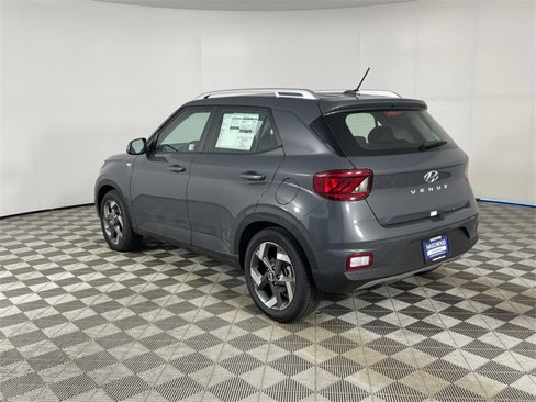 New 2025 Hyundai Venue SEL image 5