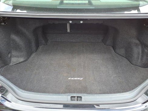 Used 2012 Toyota Camry XLE image 18