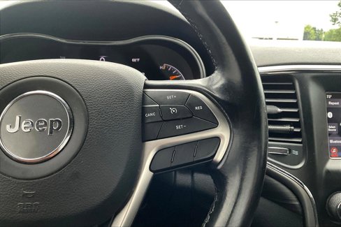 Used 2020 Jeep Grand Cherokee Laredo image 21