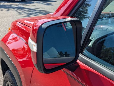Used 2018 Jeep Renegade Altitude w/ Advanced Technology Group image 26