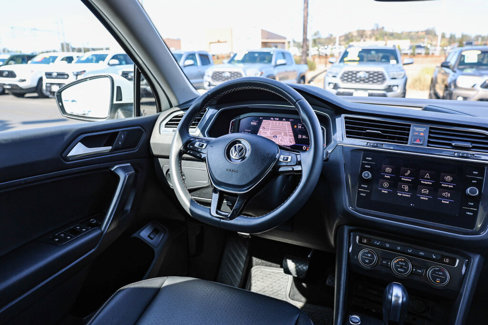 Used 2021 Volkswagen Tiguan SEL w/ 3rd Row Seat Package image 4