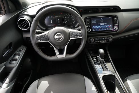 Used 2023 Nissan Kicks SR w/ SR Premium Package image 19