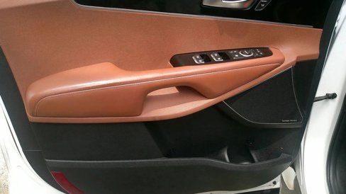 Used 2019 Kia Sorento SX image 11