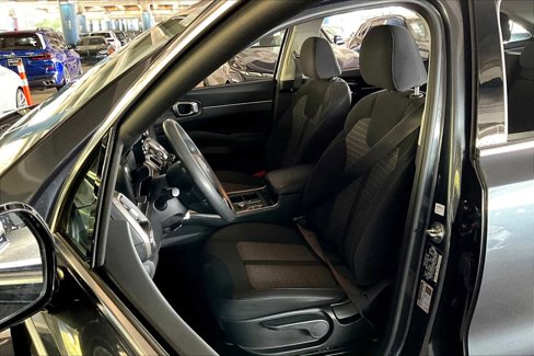 Used 2021 Kia Sorento LX image 7