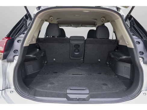 Used 2017 Nissan Rogue SV w/ SV Premium Package image 24
