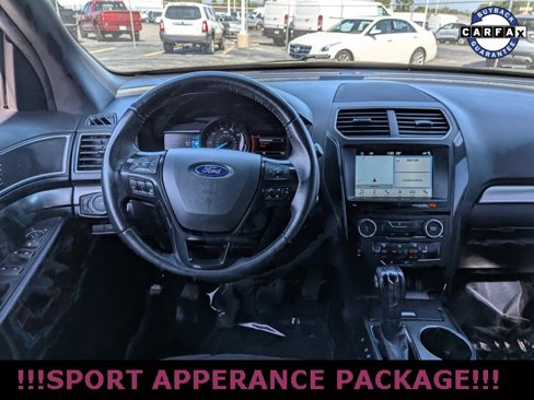 Used 2018 Ford Explorer XLT w/ XLT Appearance Package image 24