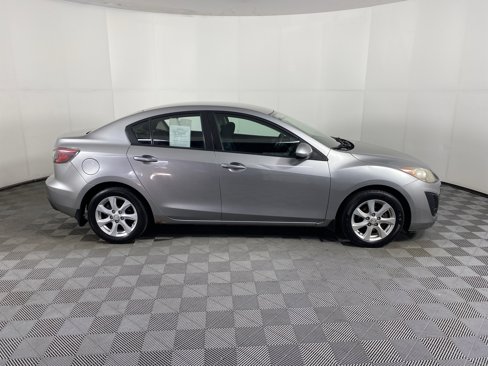 Used 2011 MAZDA MAZDA3 i Touring image 2