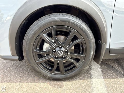 Used 2022 Nissan Kicks SR image 30