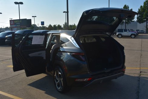 Used 2022 Hyundai Tucson Limited w/ Cargo Package image 16