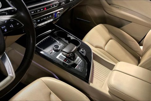 Used 2018 Audi Q7 3.0T Prestige image 17