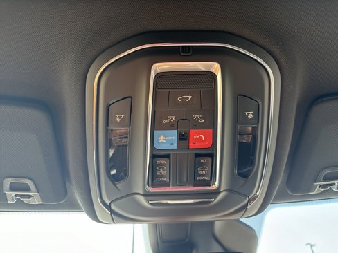 New 2024 Jeep Grand Cherokee L Altitude image 39