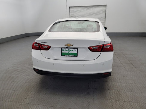 Used 2017 Chevrolet Malibu LT w/ Leather Package image 7