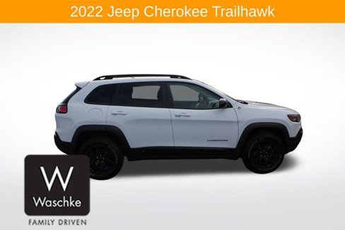 Used 2022 Jeep Cherokee Trailhawk w/ Trailer Tow Group image 9