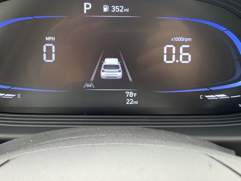 New 2025 Hyundai Venue SEL image 21