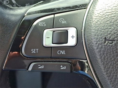 Used 2019 Volkswagen Passat 2.0T Wolfsburg w/ Wheels & Sunroof Package image 21
