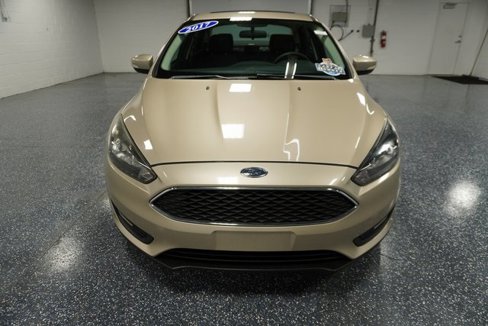 Used 2017 Ford Focus SEL w/ Interior Protection Package image 12