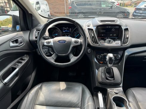 Used 2015 Ford Escape Titanium image 29