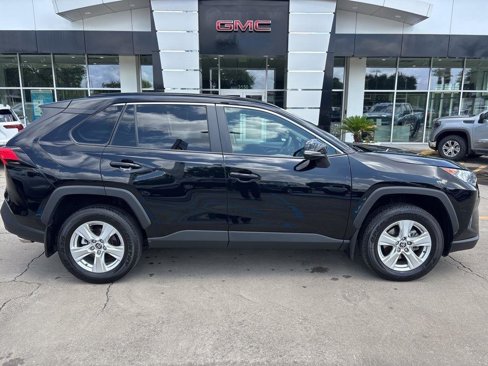 Used 2021 Toyota RAV4 XLE image 8