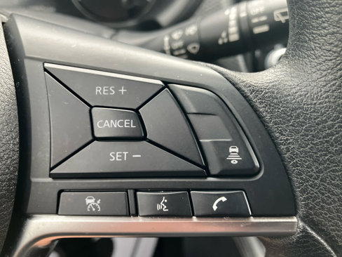 Used 2024 Nissan Kicks SV image 16