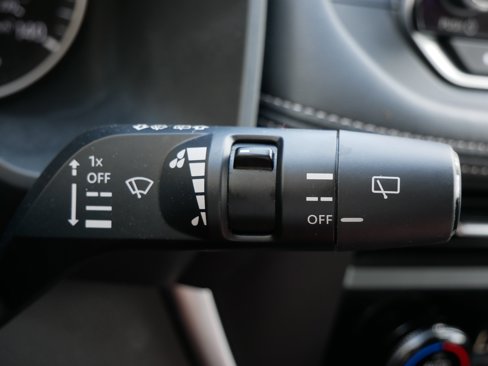 Used 2023 Nissan Rogue SV image 17