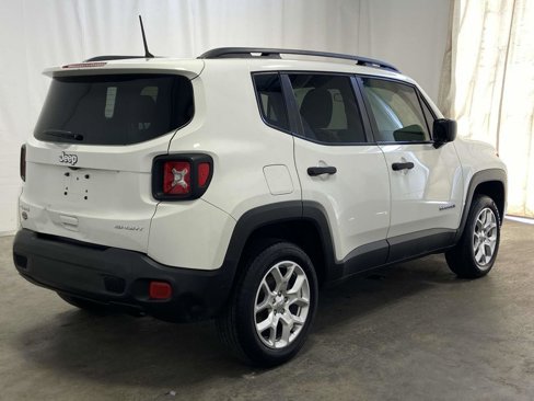 Used 2018 Jeep Renegade Sport w/ Power & Air Group image 3