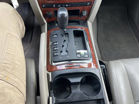 Used 2005 Jeep Grand Cherokee Limited image 22