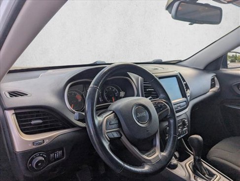 Used 2016 Jeep Cherokee 75th Anniversary image 22