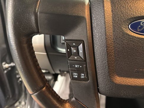Used 2016 Ford Expedition XLT image 15