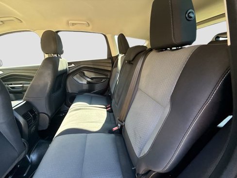 Used 2017 Ford Escape SE image 23