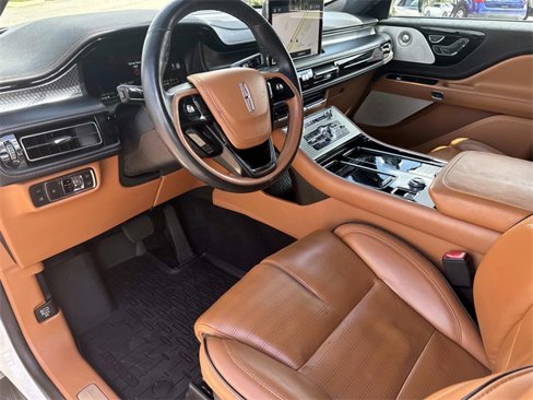 Used 2022 Lincoln Aviator Black Label Grand Touring w/ Class IV Trailer Tow Package image 32