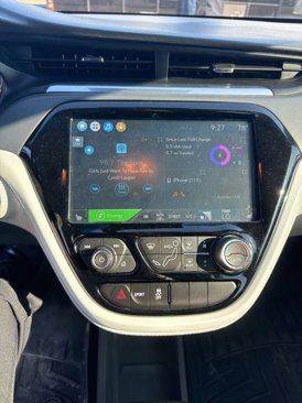 Used 2021 Chevrolet Bolt Premier w/ Infotainment Package image 4
