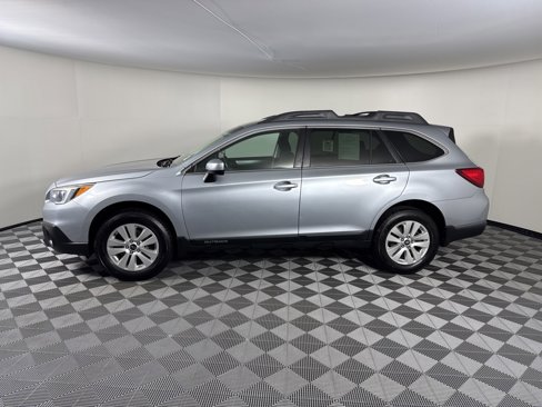 Used 2016 Subaru Outback 2.5i Premium image 2
