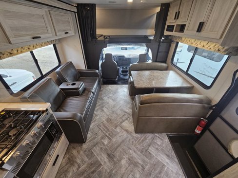 Used 2022 Ford E-450 and Econoline 450 Super Duty w/ Motorhome Prep Package image 11