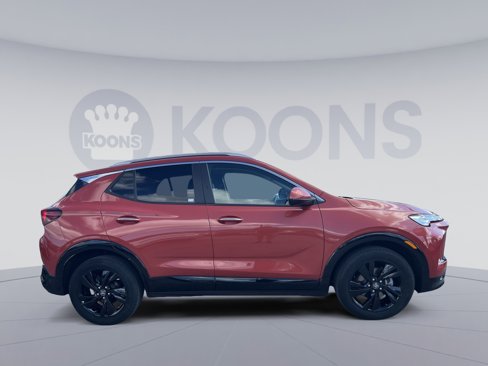 Used 2024 Buick Encore GX Sport Touring w/ Comfort Package image 7