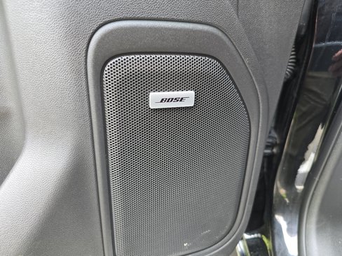 Used 2019 Chevrolet Silverado 1500 High Country w/ Technology Package image 19