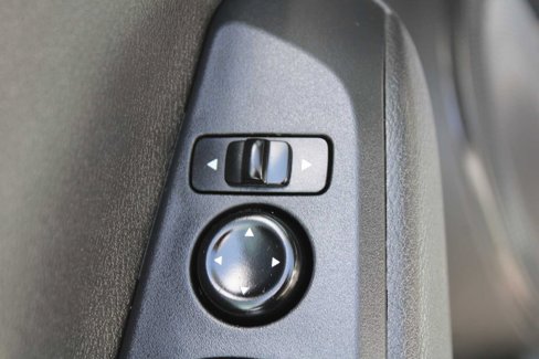 Used 2022 Nissan Kicks SR image 20