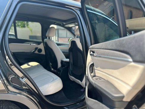 Used 2017 BMW X1 xDrive28i image 33