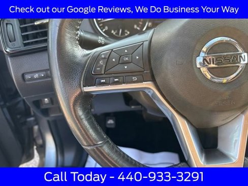 Used 2018 Nissan Rogue SV image 31