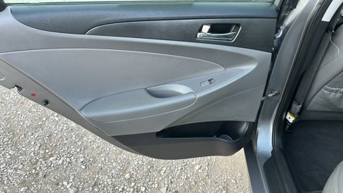 Used 2013 Hyundai Sonata SE image 7
