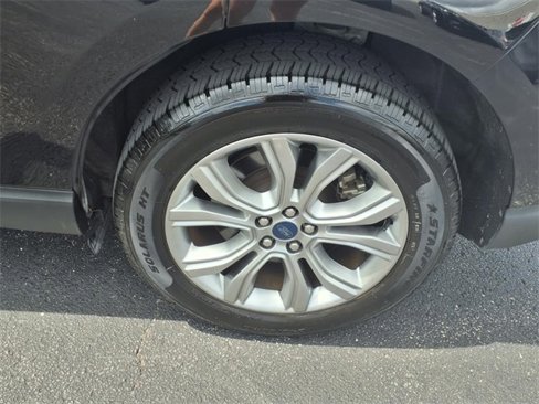 Used 2022 Ford Edge Titanium image 20