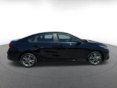 Used 2024 Kia Forte LXS image 16