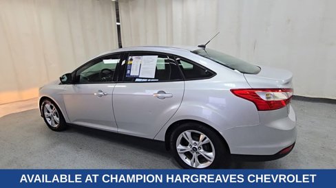 Used 2014 Ford Focus SE w/ SE Winter Package image 8