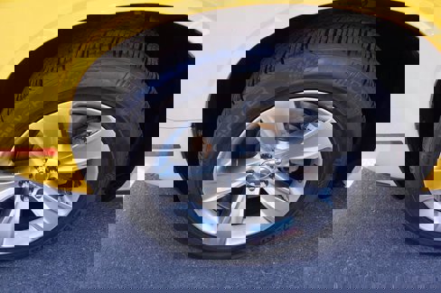 Used 2017 Dodge Challenger SXT image 11