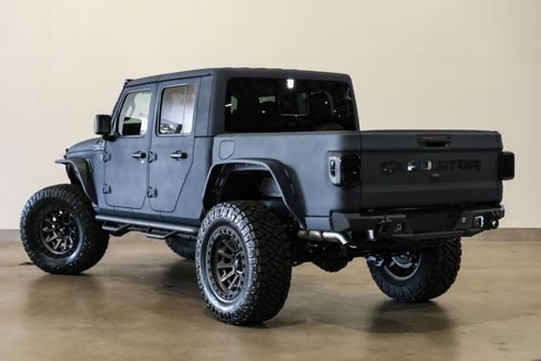 Used 2025 Jeep Gladiator Sport image 42